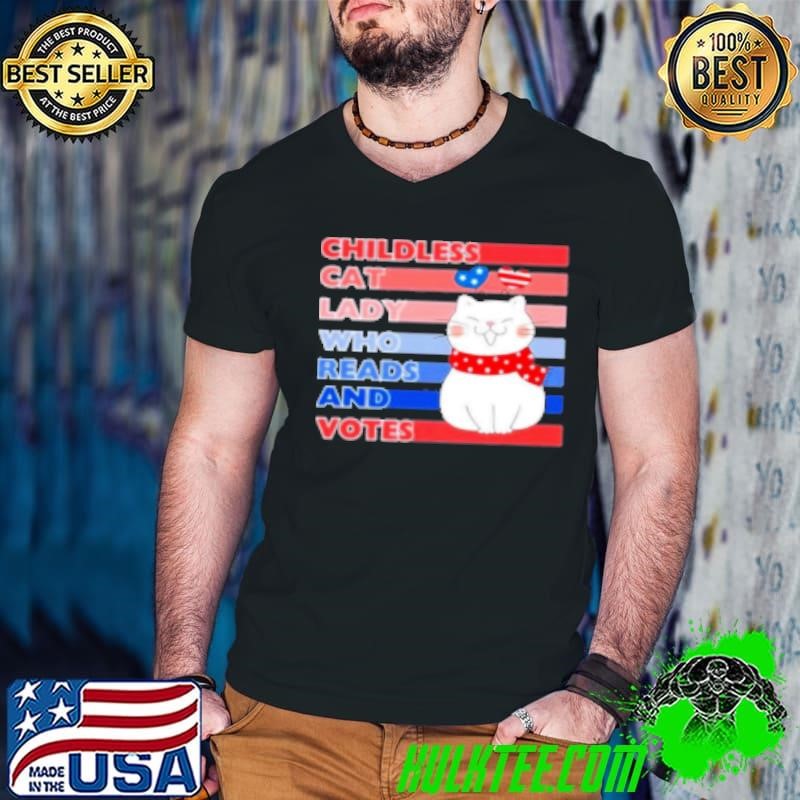 Childless Lady Who Reads And Votes Kamala Harris 2024 Shirt