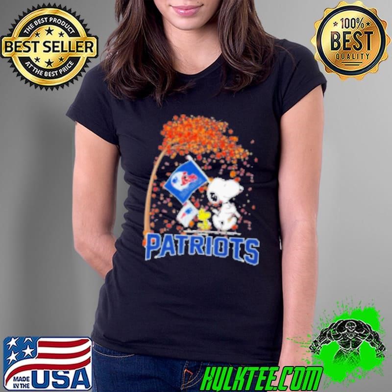 Peanuts Snoopy And Woodstock Parade Flag New England Patriots In The Fall Ladies Tee