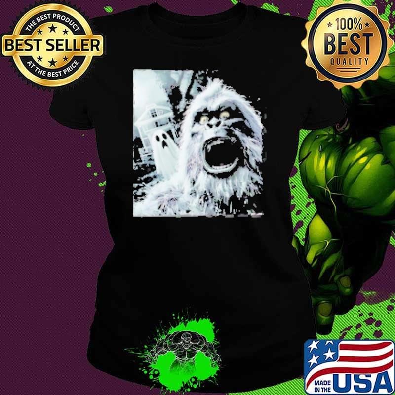 Bigfoot Sasquatch Yeti Ghost Funny Halloween Shirt