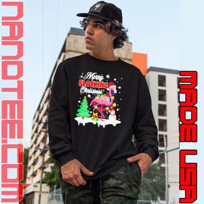Merry Flocking Christmas Flamingo pink in Santa hat Xmas Hoodie