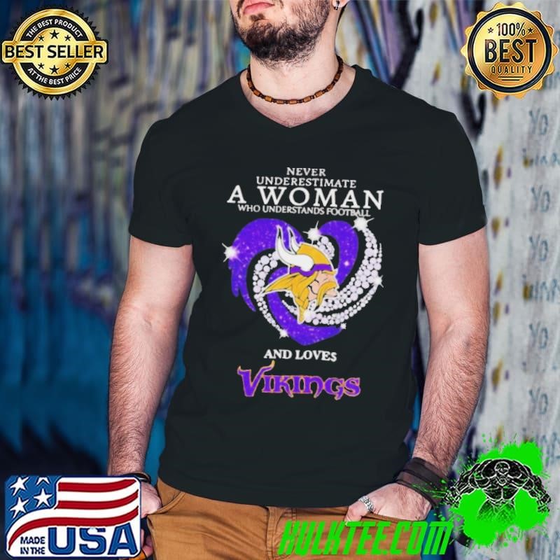Never underestimate a woman who understands football and loves Vikings diamond Guys V Neck