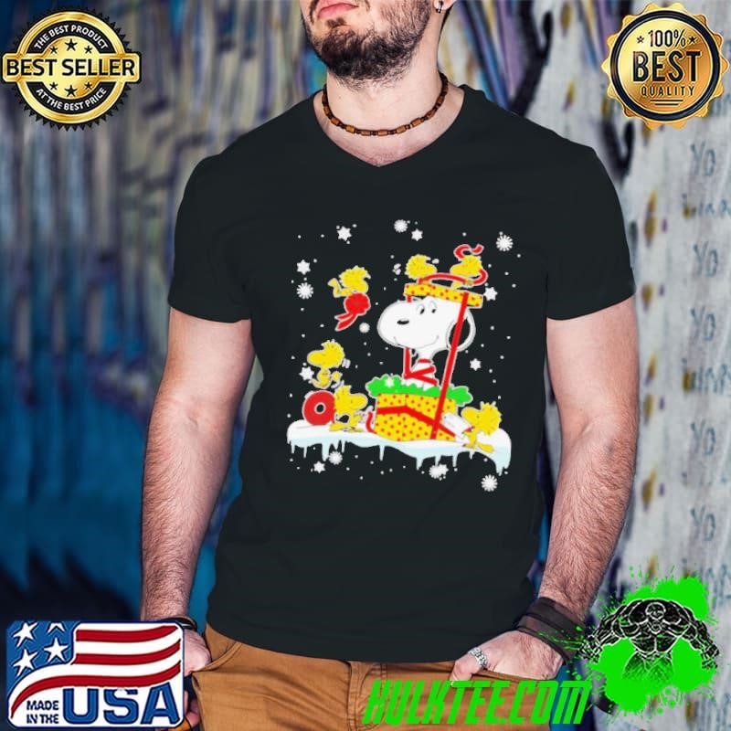 Snoopy Christmas gift box shirt