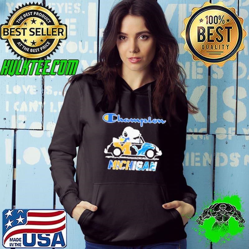 Snoopy and Woodstock driving car Wolverines and Lions champions Michigan Hoodie