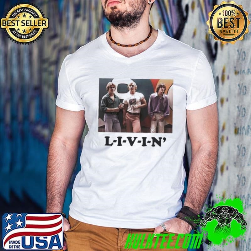 Dazed and Confused BIOWORLD L I V I N shirt