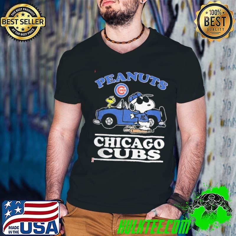 Chicago Cubs Peanuts Snoopy driving car Guys V Neck