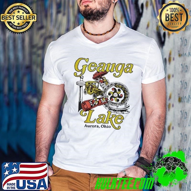 Travis Kelce wearing Geauga Lake Amusement Park shirt