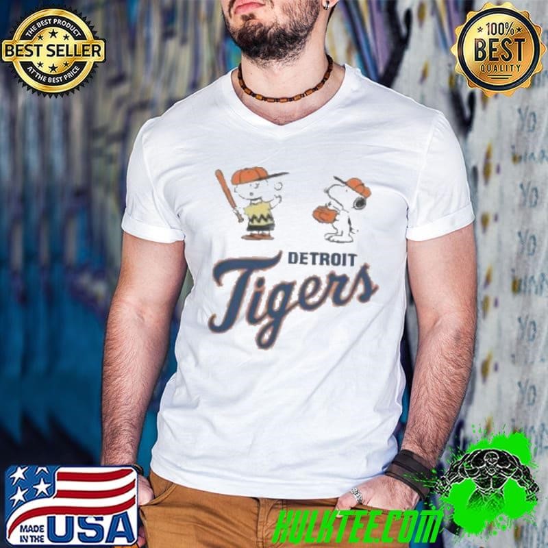 Cute Peanuts Charlie Brown And Snoopy Detroit Tigers Guys V Neck